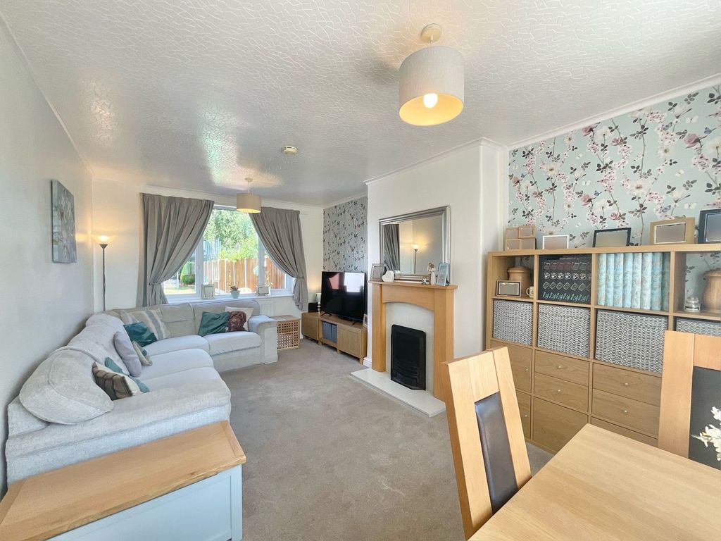 Property photo 2 of 23