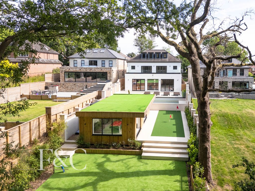 Property photo 2 of 39 Dji_20260529173712_0049_Dpd