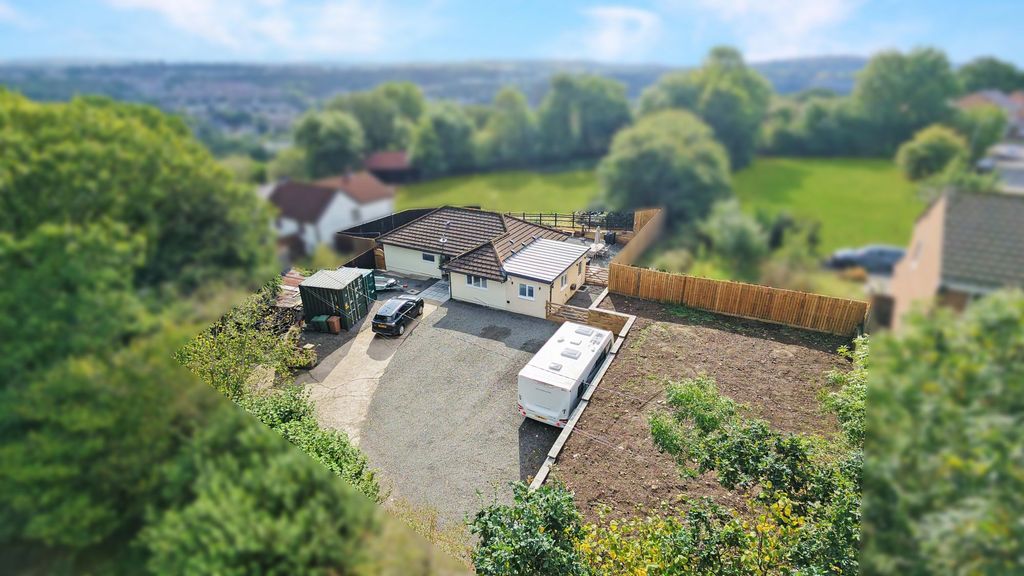 Property photo 1 of 37