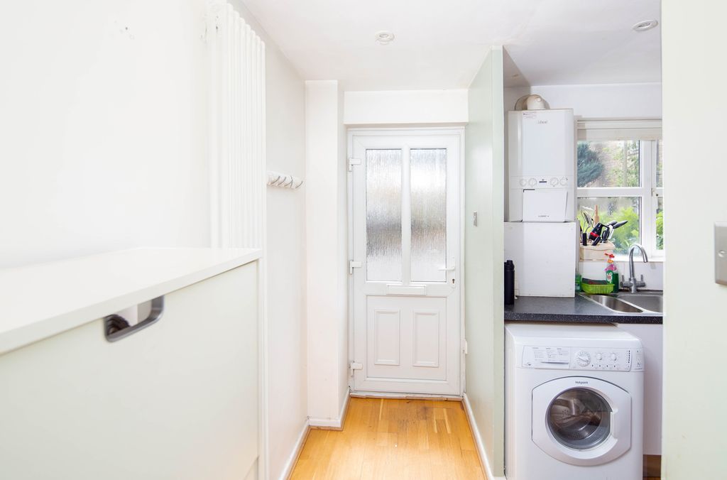 Property photo 2 of 19 Entrance Hall/Utility