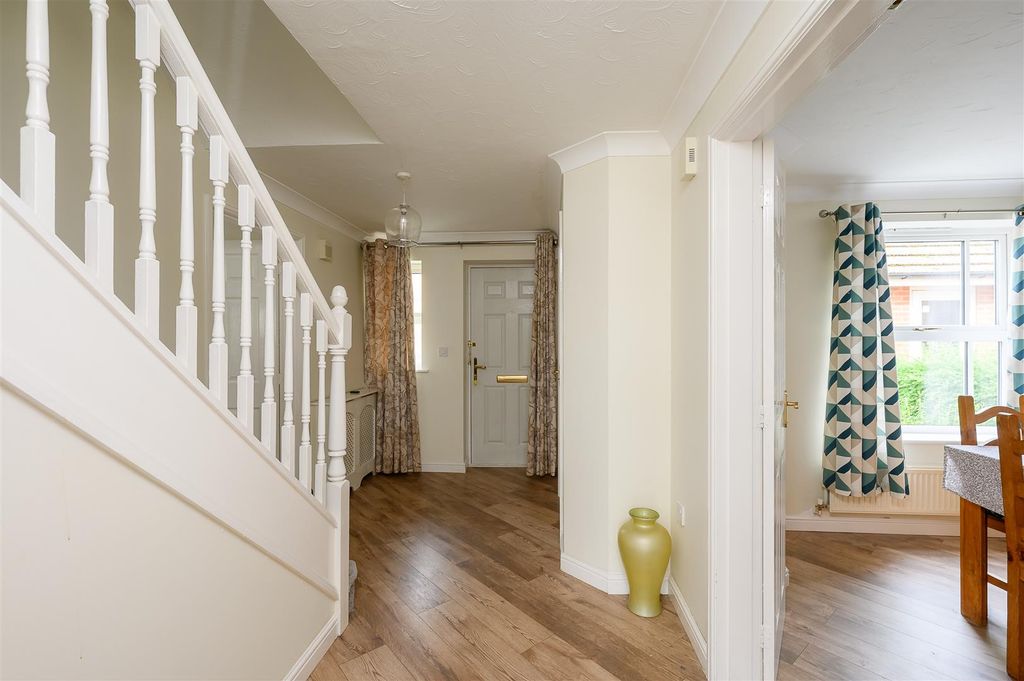 Property photo 3 of 19 Hallway
