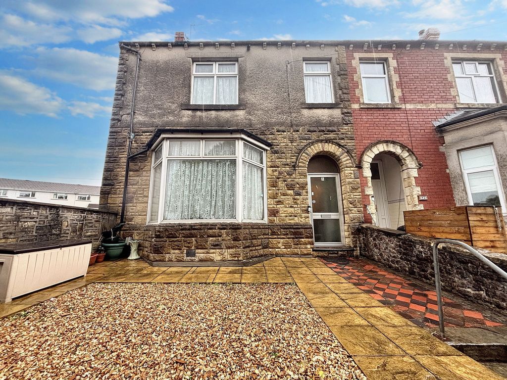 Property photo 1 of 32