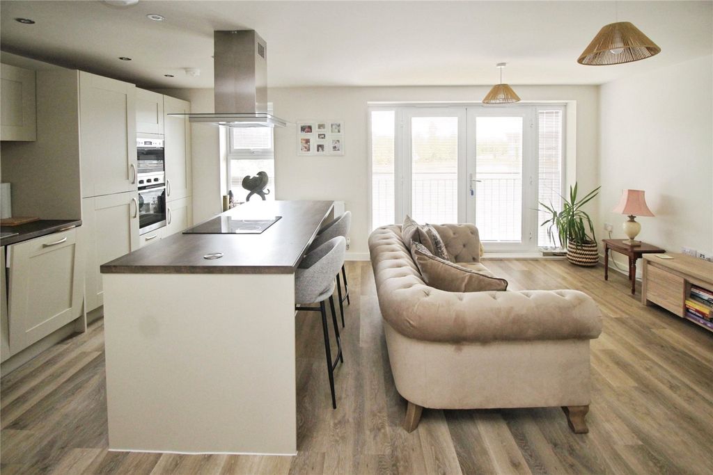Property photo 3 of 13 Living Kitchen