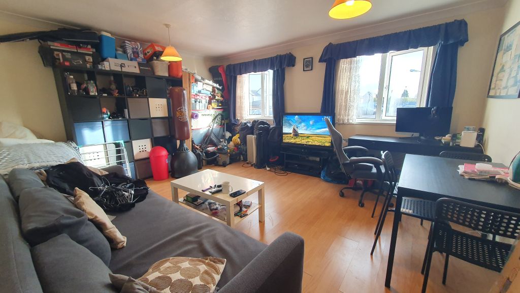 Property photo 2 of 5