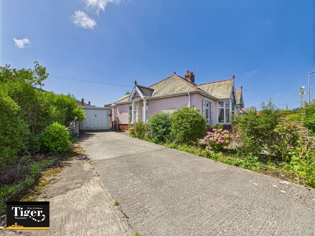 Property photo 2 of 20 Cam03440G0-Pr0382-Still025