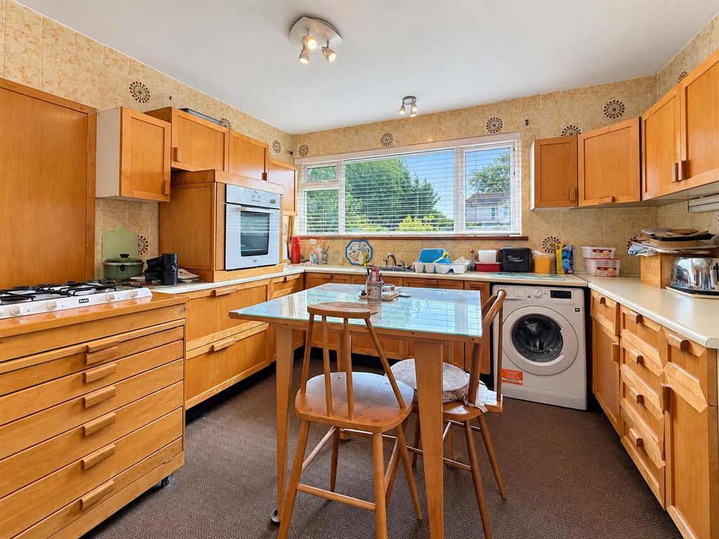 Property photo 3 of 22 Kitchen.Png