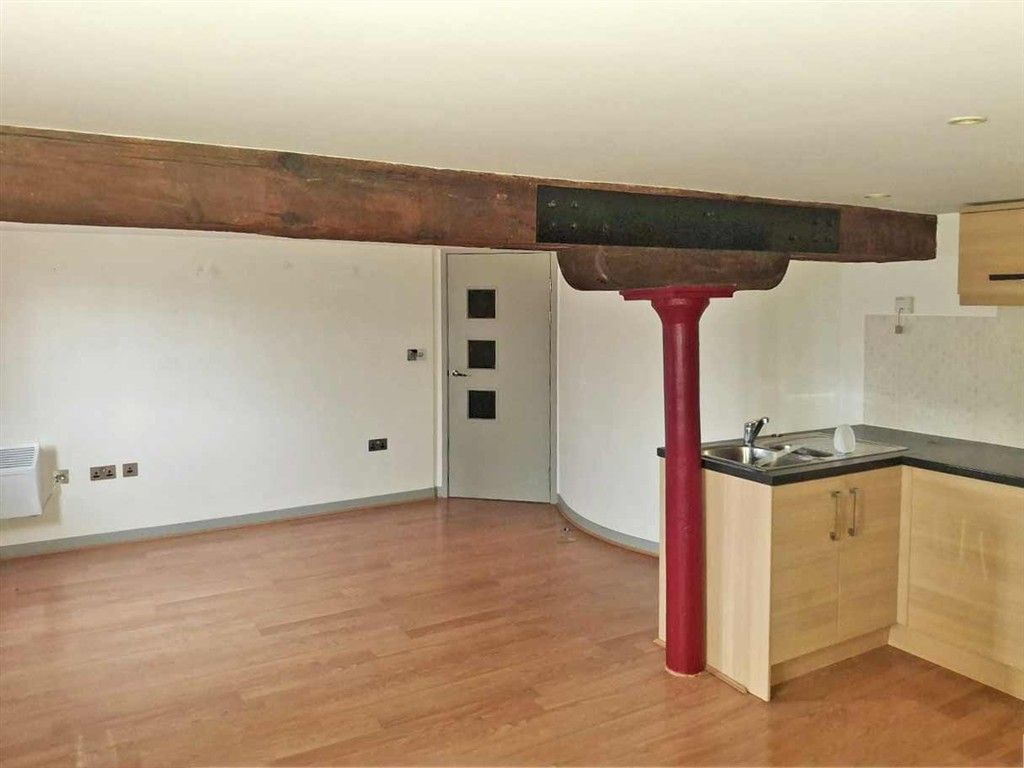 Property photo 2 of 5