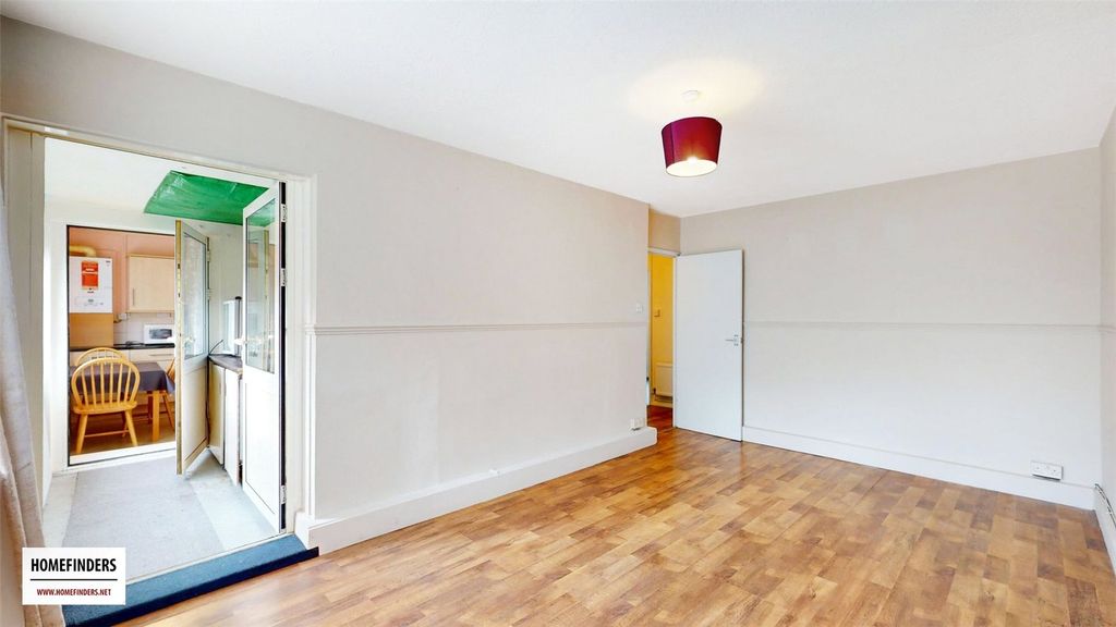 Property photo 2 of 14 Picture No. 02