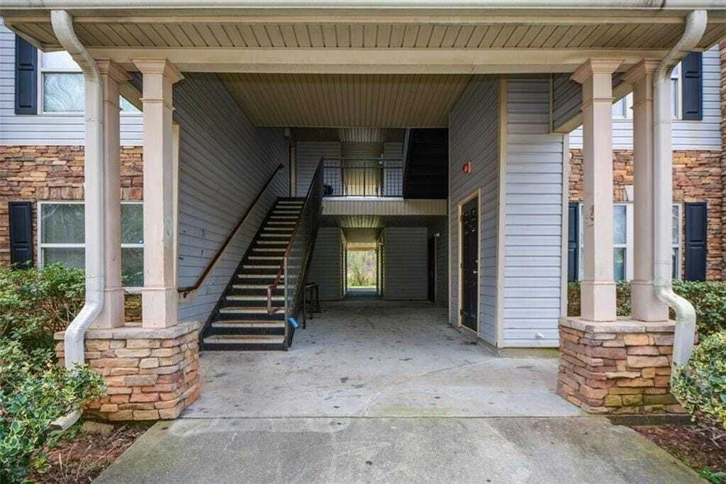 Property photo 1 of 31