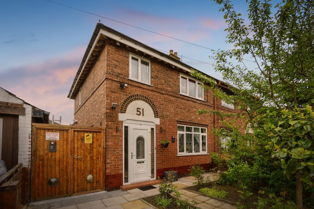 Property photo 1 of 19 Pbox-Img.Jpg
