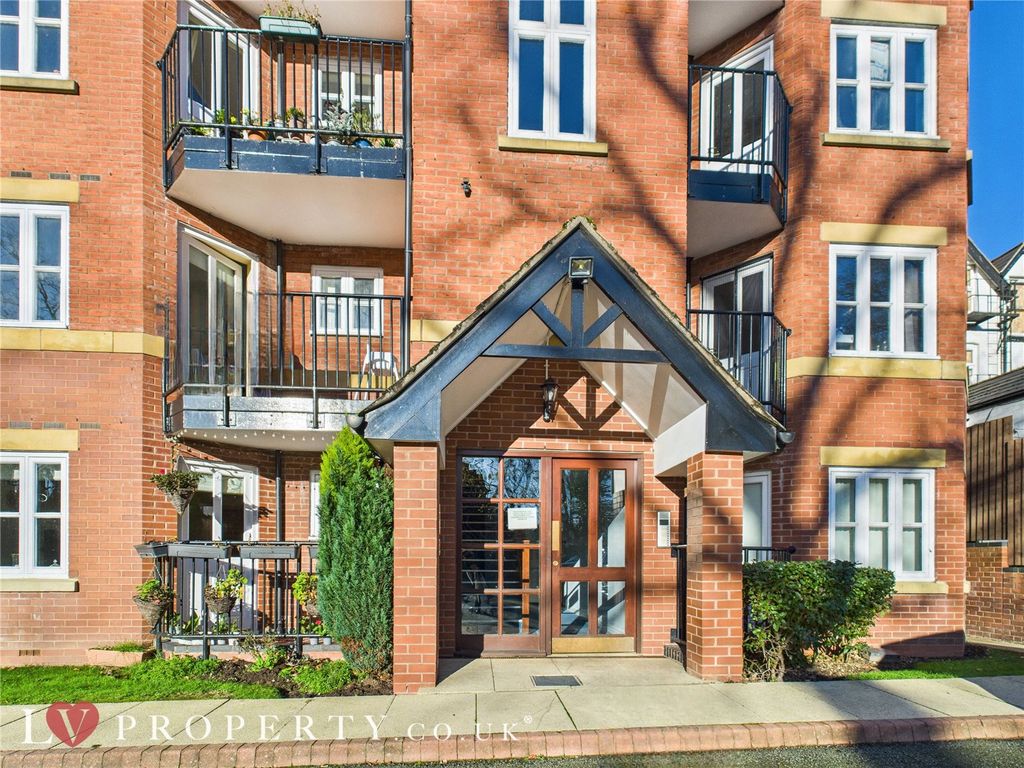 Property photo 1 of 17 Picture No. 02