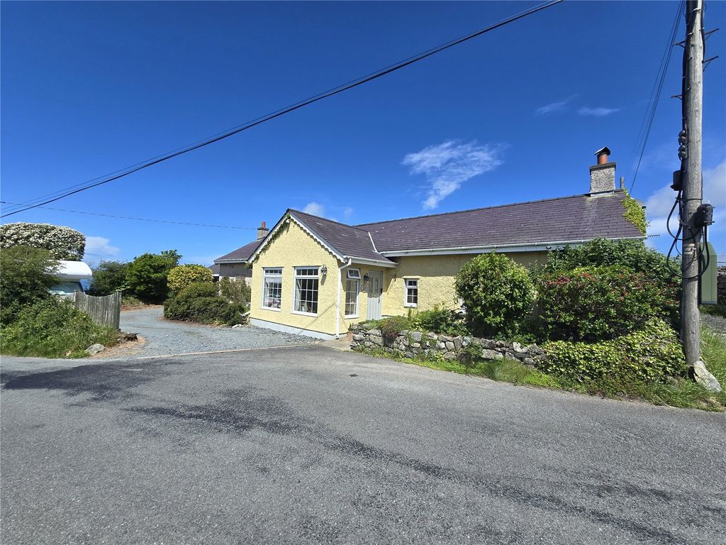 Property photo 1 of 32 Picture No. 04