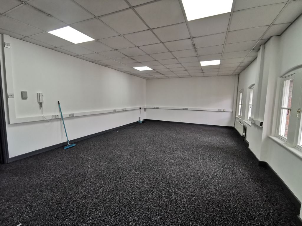 Property photo 3 of 3