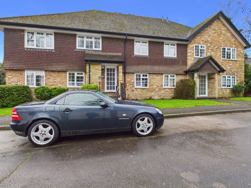 Property photo 1 of 15 Front