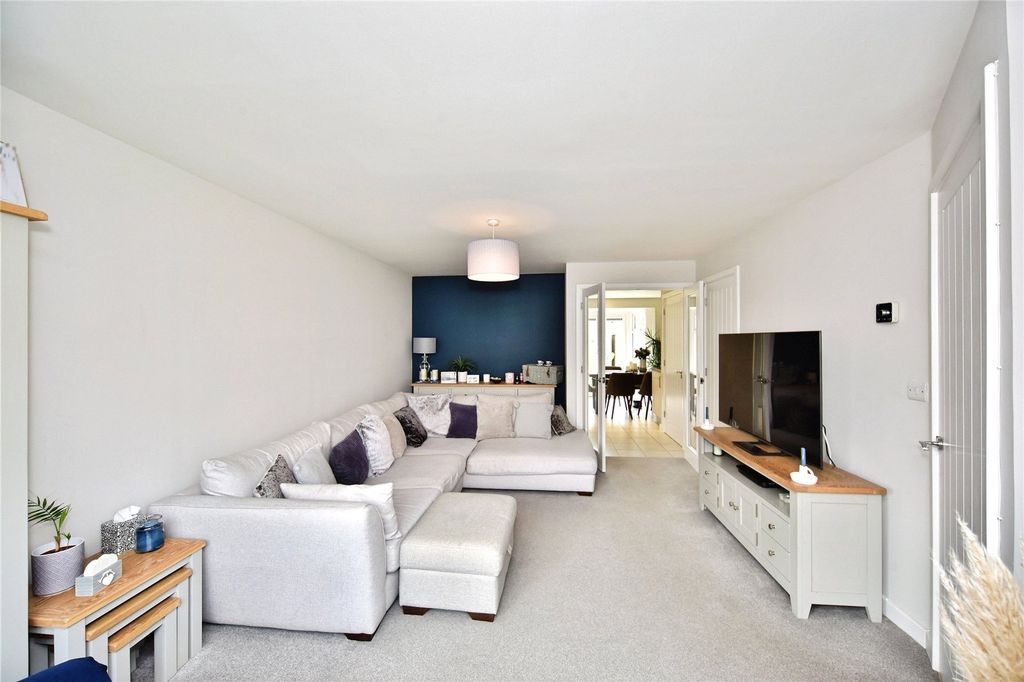 Property photo 3 of 27 Picture No. 05