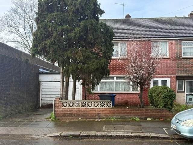 Property photo 1 of 12