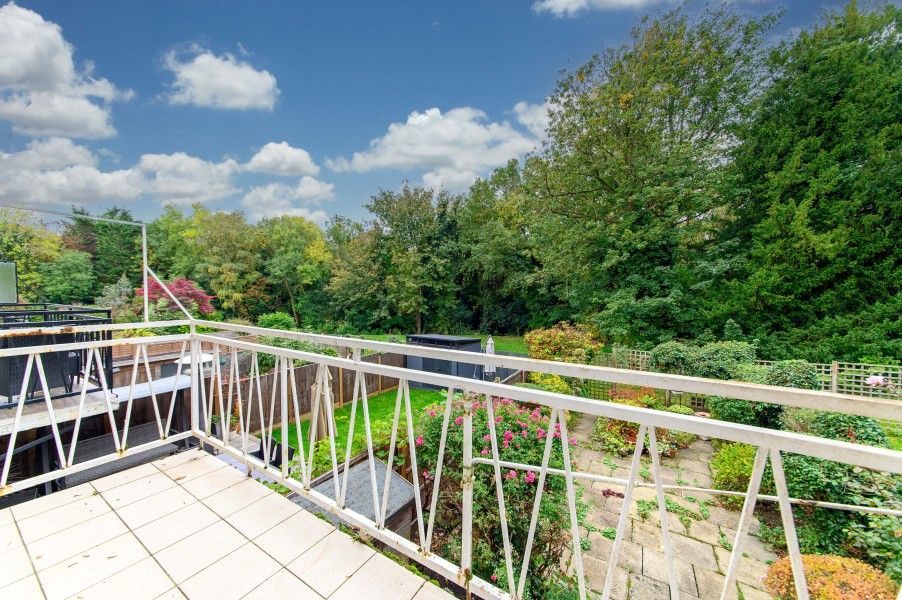 Property photo 3 of 25