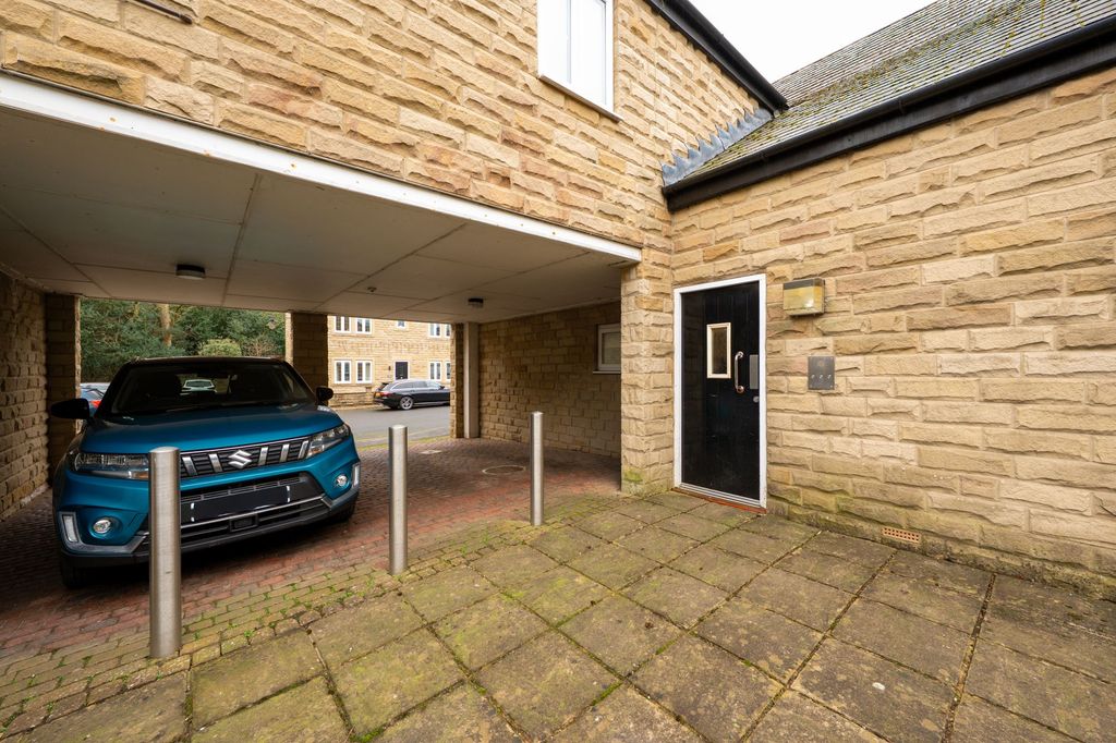 Property photo 3 of 18