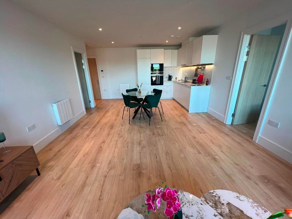 Property photo 2 of 31