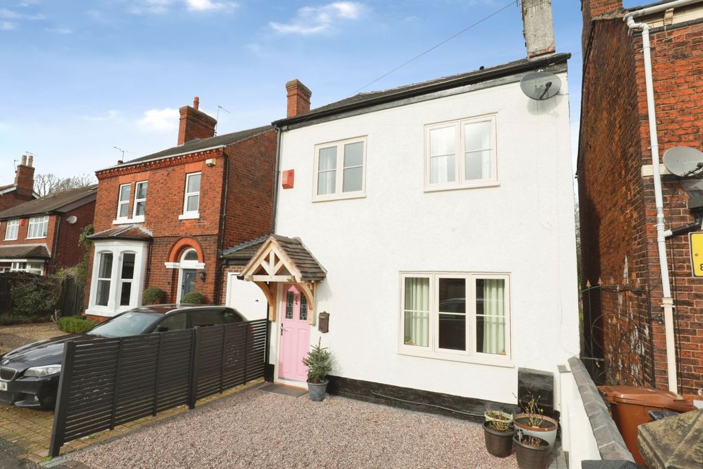 Property photo 2 of 26