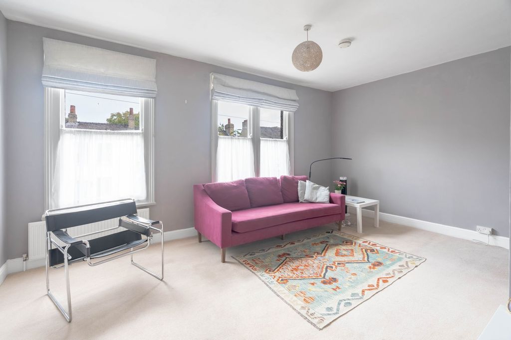 Property photo 2 of 5