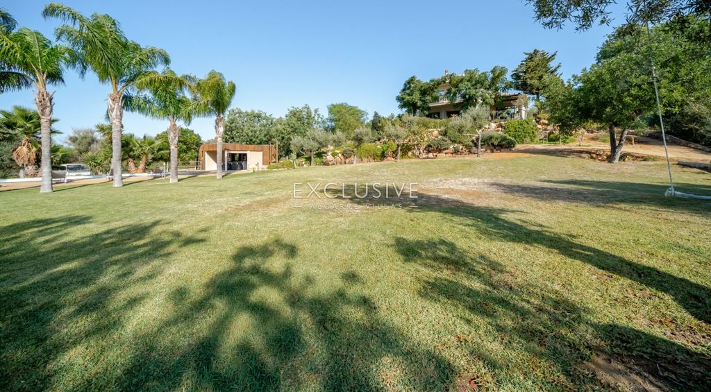 Property photo 2 of 38