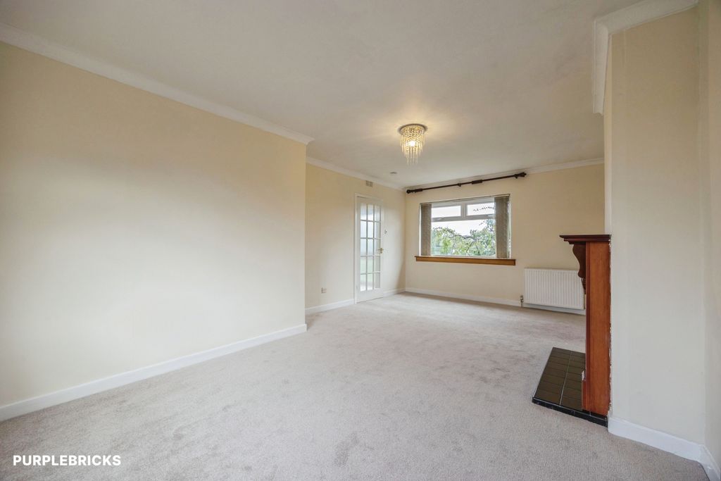 Property photo 3 of 12 Living Room