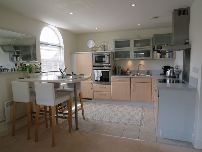 Property photo 2 of 8 Photo 5