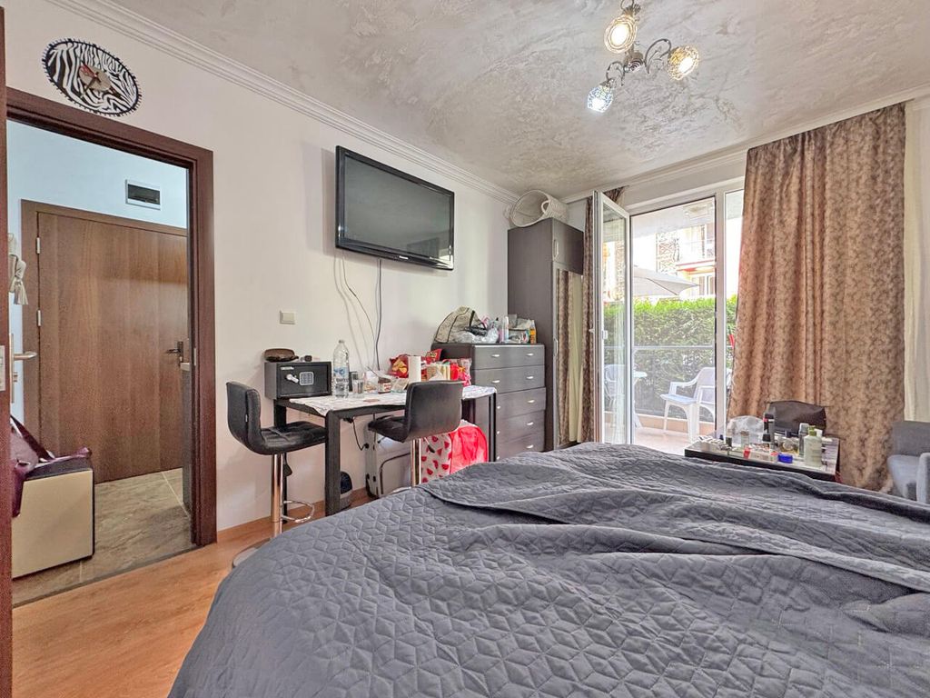 Property photo 3 of 12