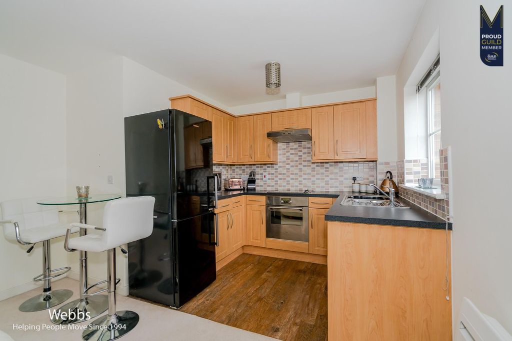 Property photo 2 of 20 57, Pheasant Way, Cannock, Staffordshire, Ws11 7Lb