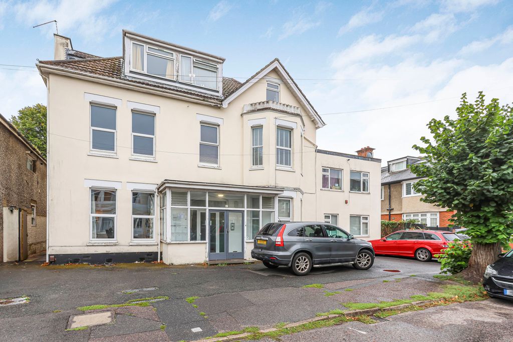 Property photo 1 of 15 333A4342