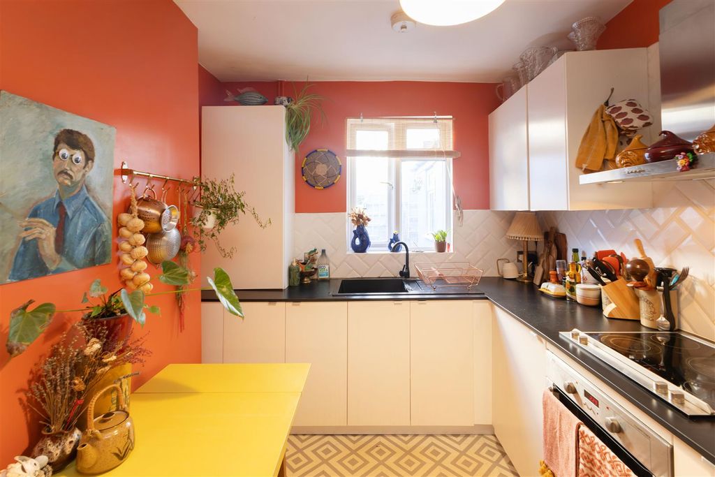 Property photo 2 of 26 Kitchen