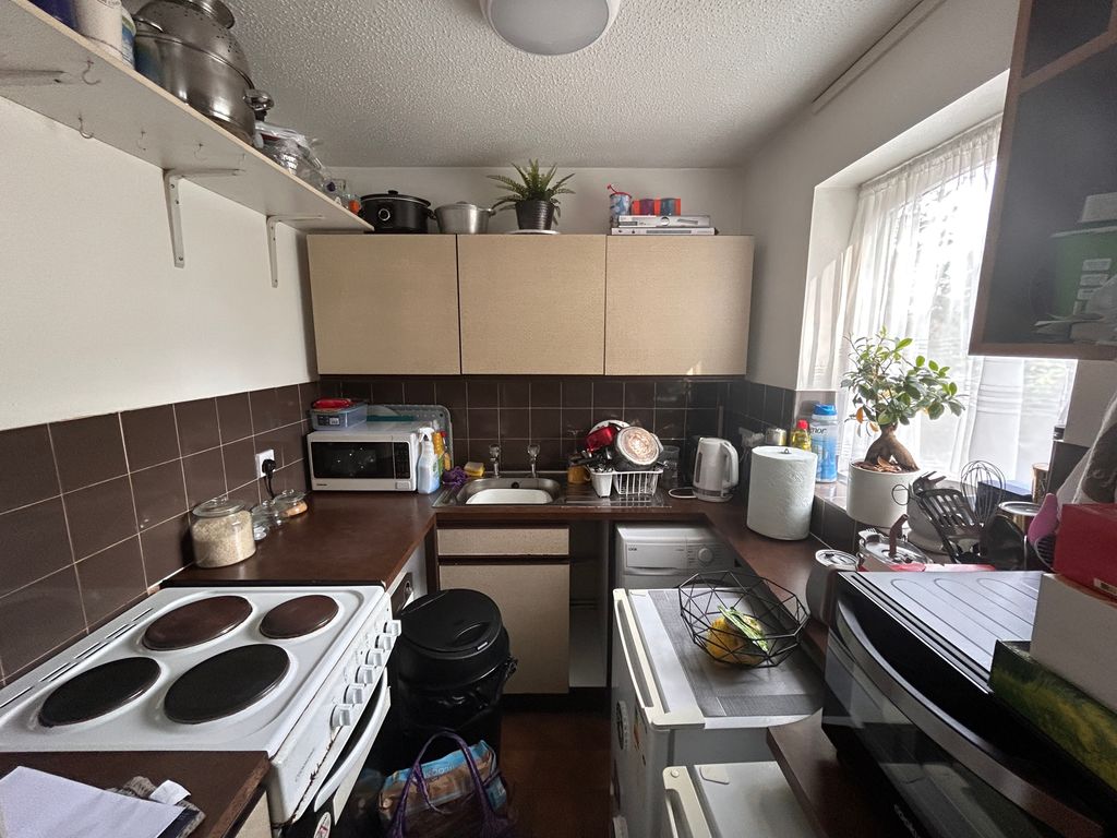 Property photo 3 of 5