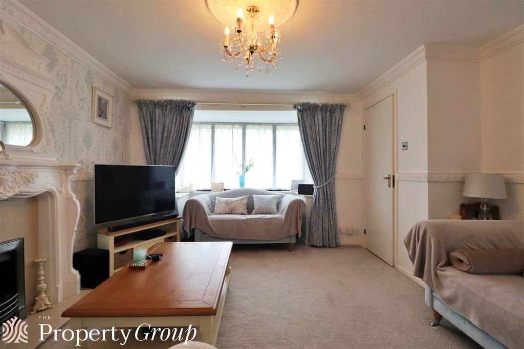 Property photo 2 of 29 Heywood Close 8 2510 (10).Jpg