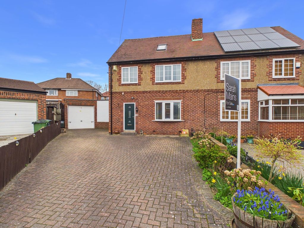 Property photo 1 of 14 External