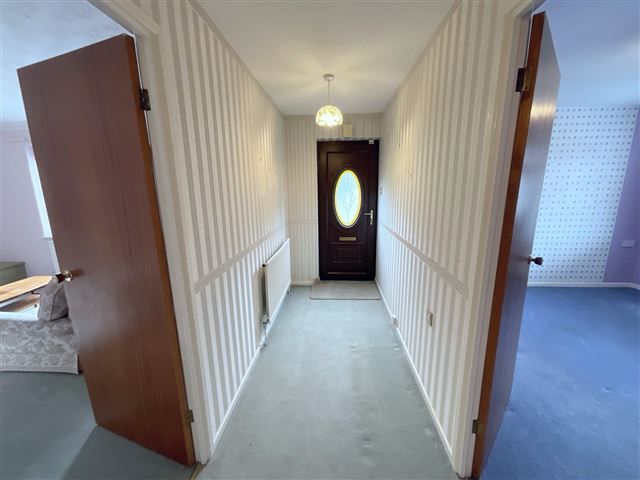 Property photo 3 of 21 Hallway