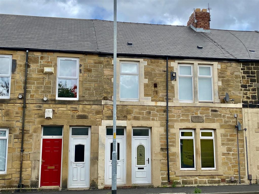 Property photo 1 of 7 External