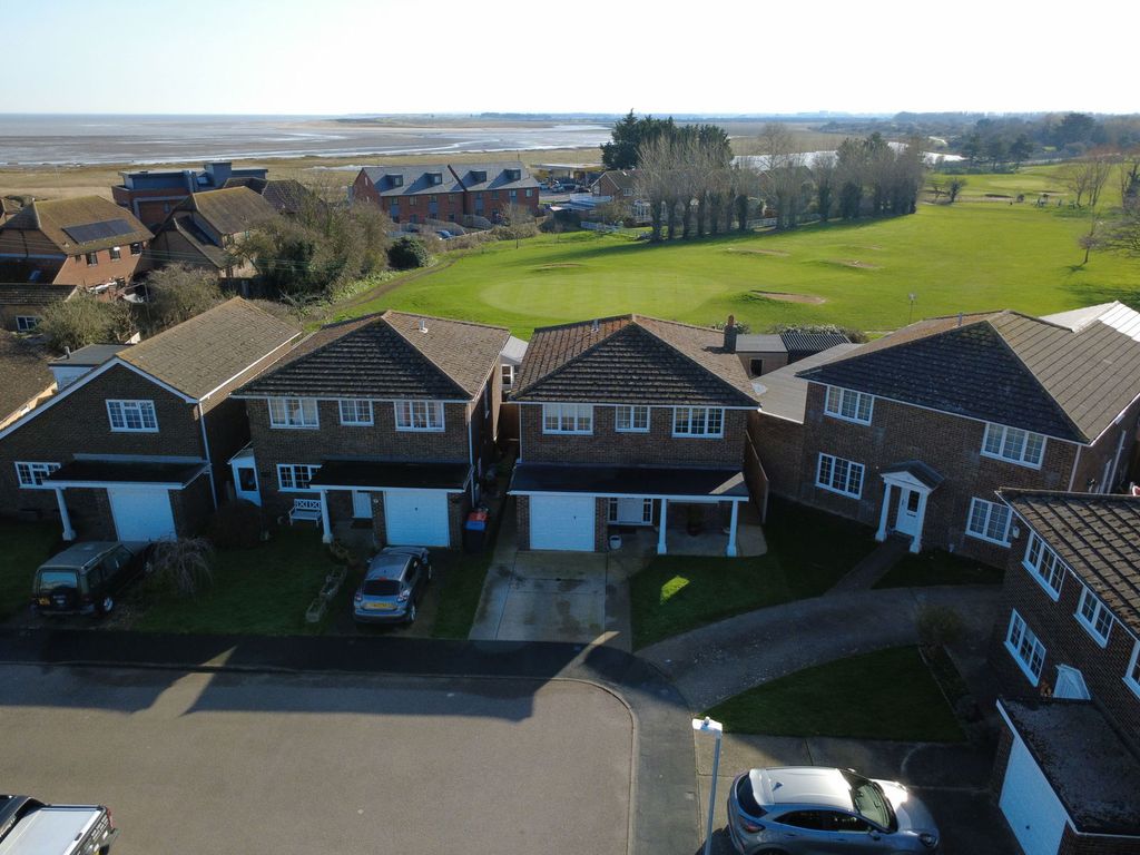 Property photo 3 of 33