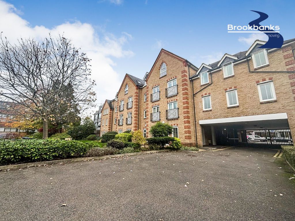 Property photo 1 of 18