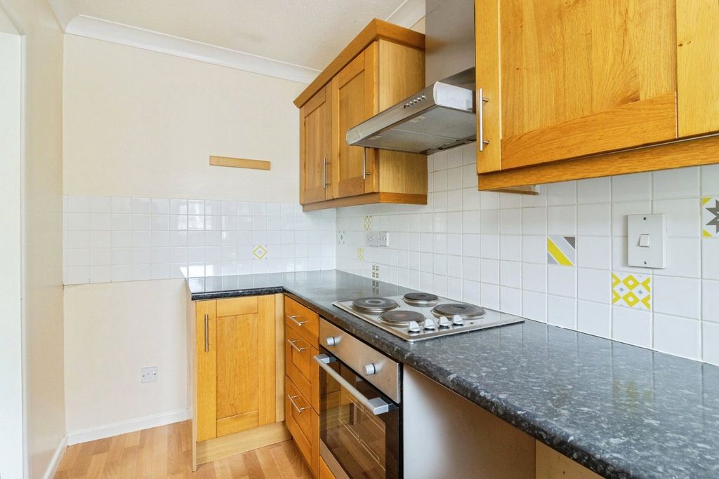 Property photo 3 of 12 Pbox-Img.Jpg