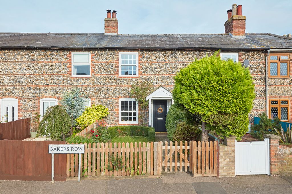 Property photo 1 of 11