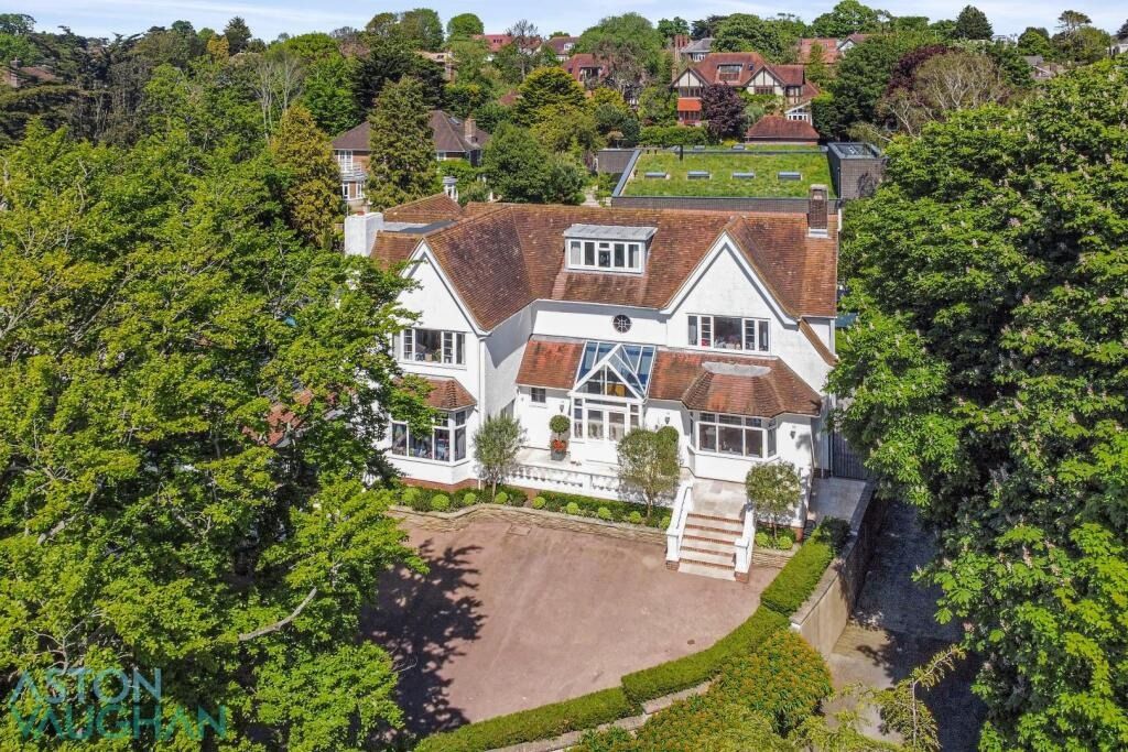 Property photo 2 of 48 4520772