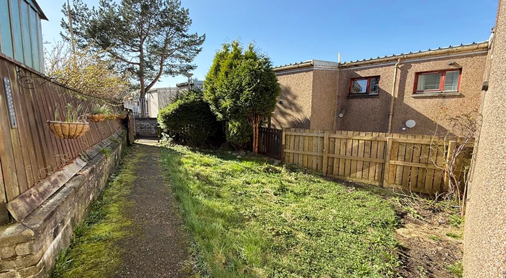 Property photo 2 of 29