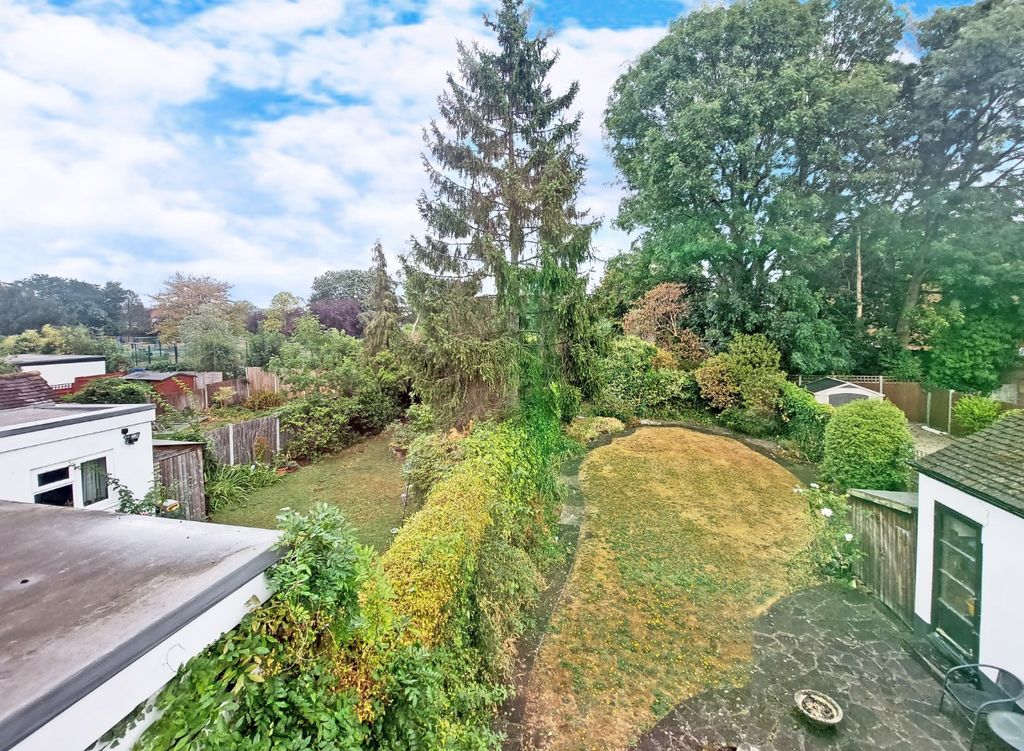 Property photo 2 of 20 5293241