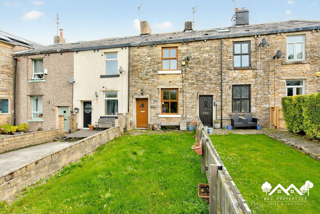 Property photo 1 of 26