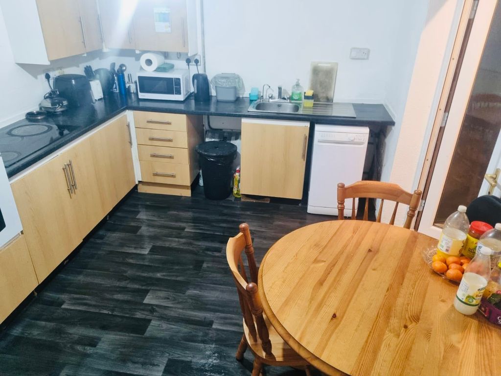 Property photo 3 of 14 Property