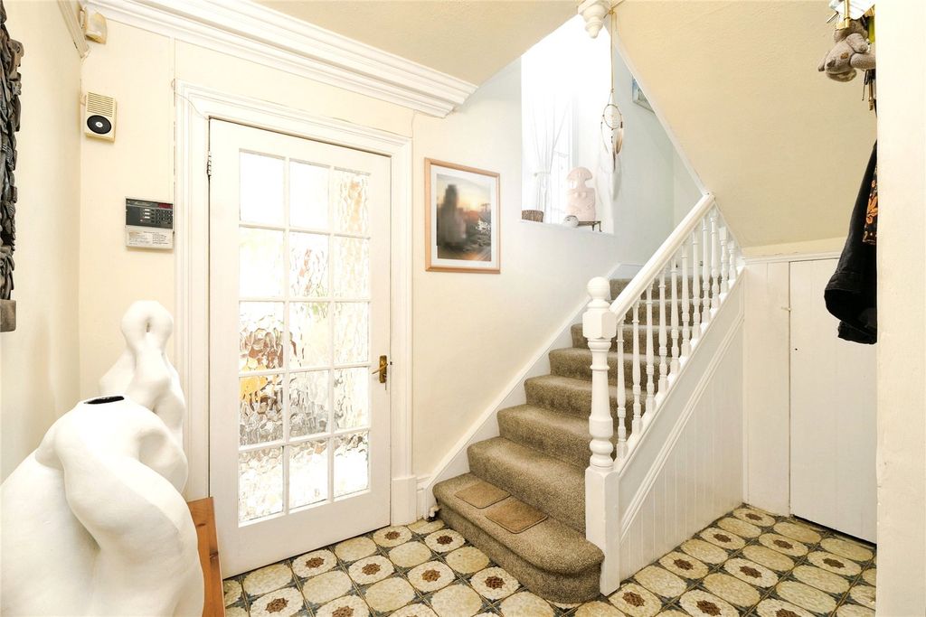 Property photo 2 of 24 Picture No. 60