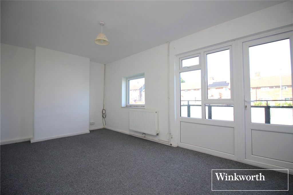 Property photo 2 of 8 Picture No. 10