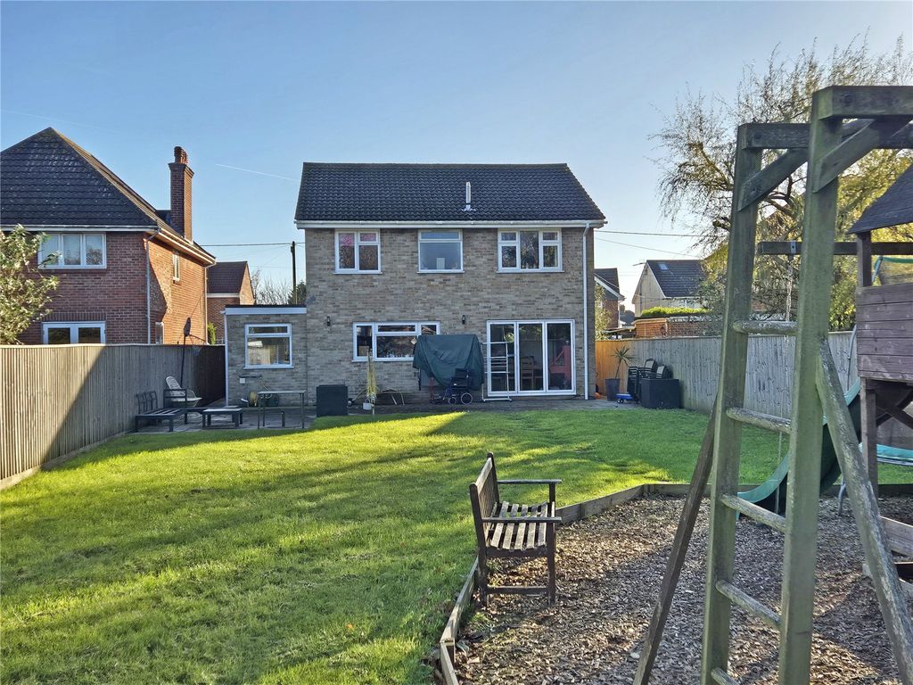 Property photo 2 of 16 Picture No. 02