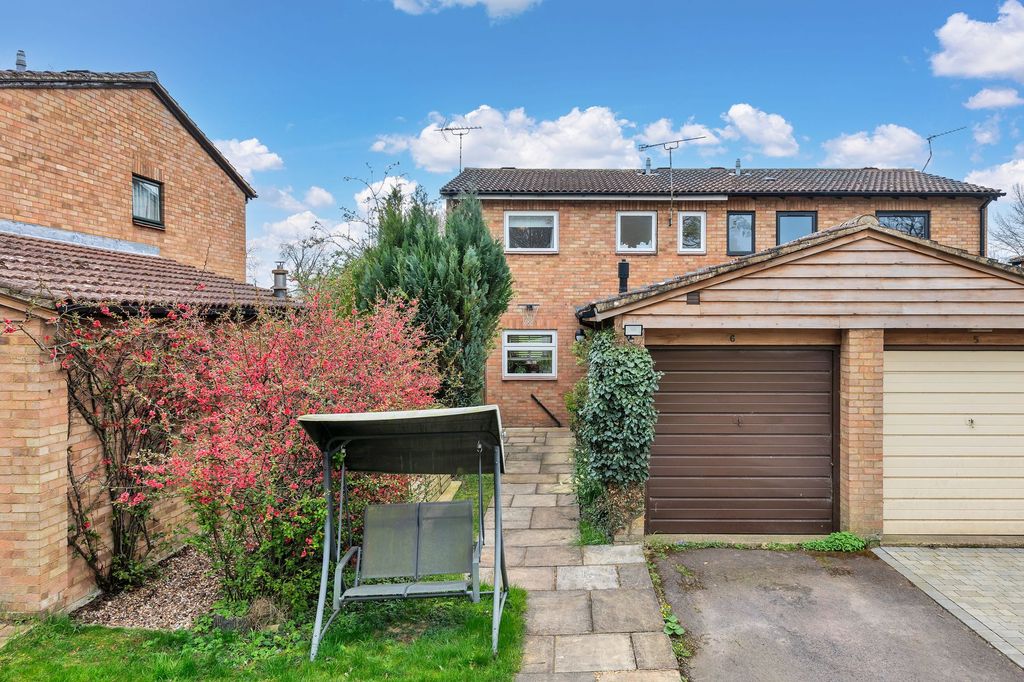 Property photo 1 of 12